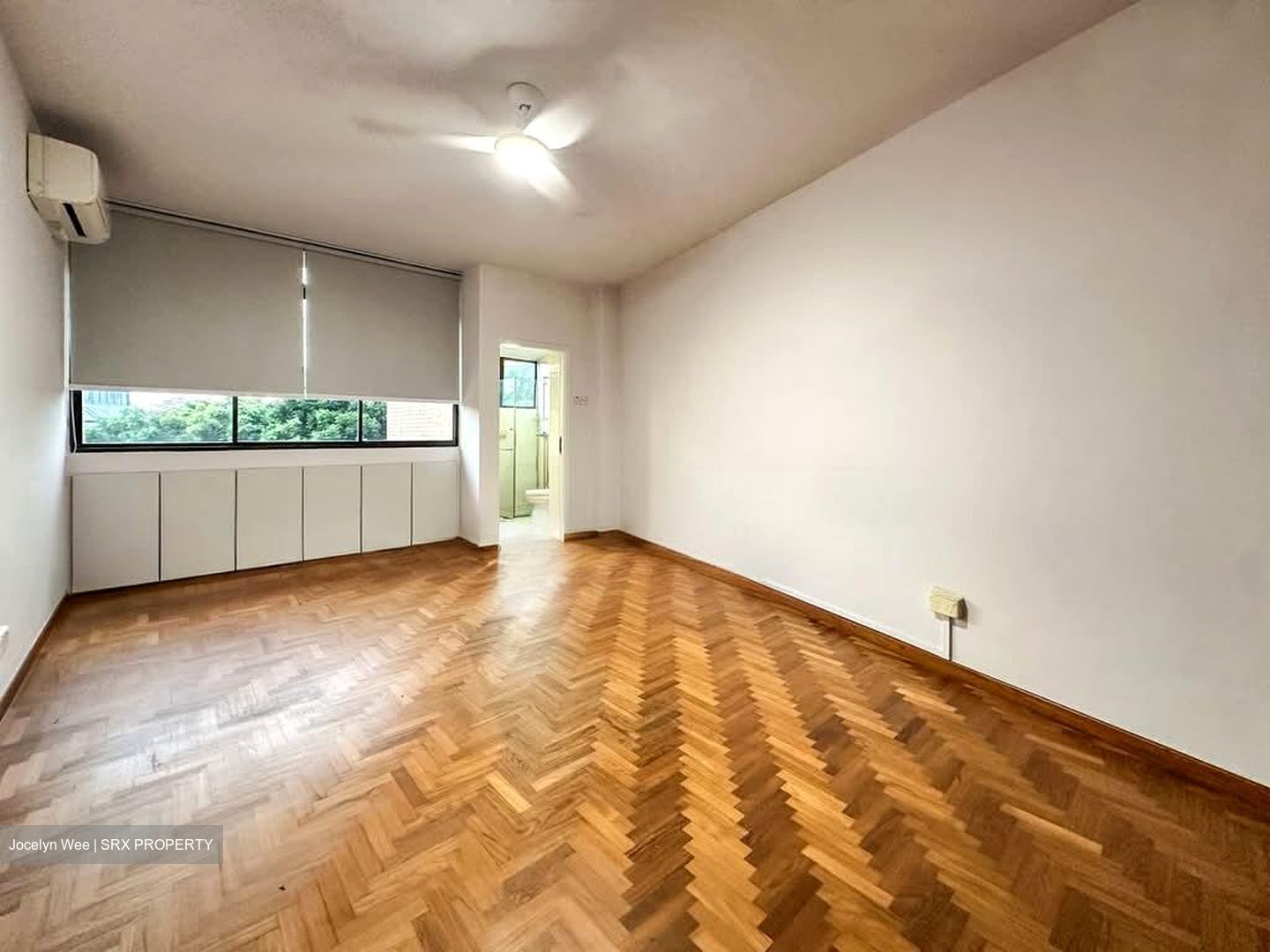 Garden Apartment (D10), Apartment #594177891